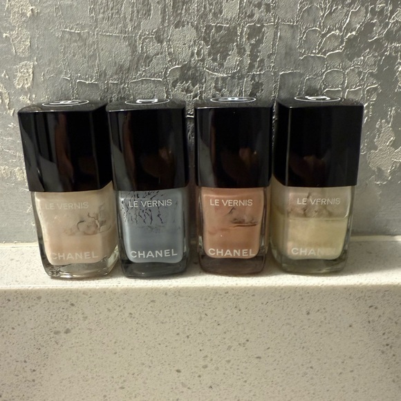 CHANEL LE VERNIS NAIL POLISH, SET OF 4 COLORS - Picture 1 of 6